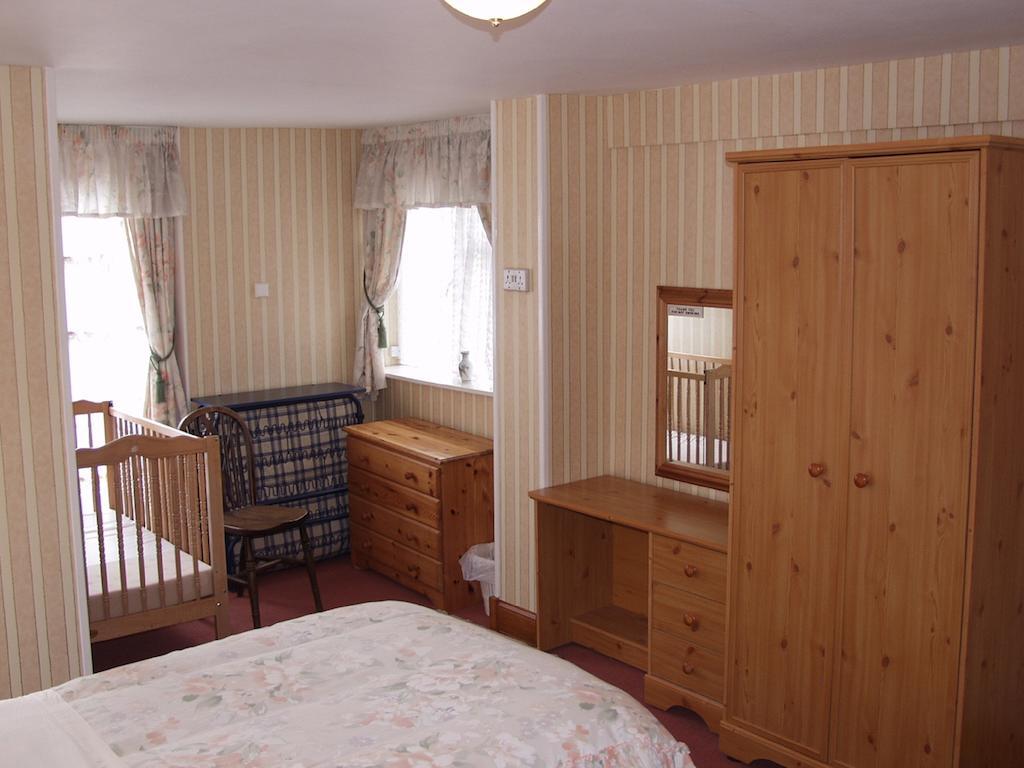 The Coach House Villa Ledbury Room photo