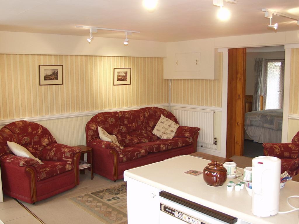 The Coach House Villa Ledbury Room photo